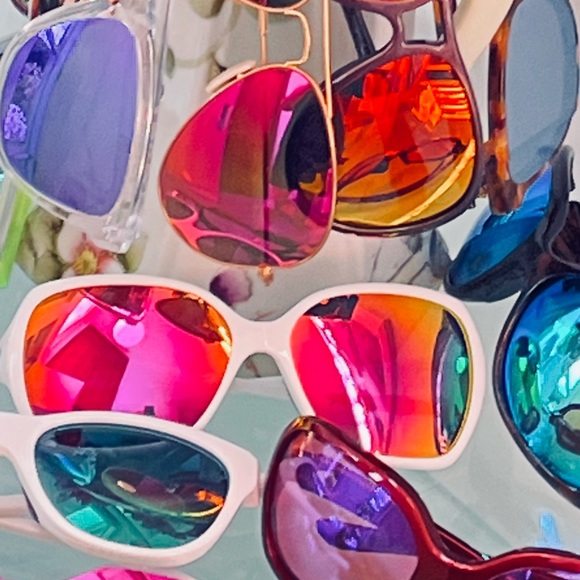 Perfect Day For A New Pair of Sunglasses!!!! - Picture 8 of 8